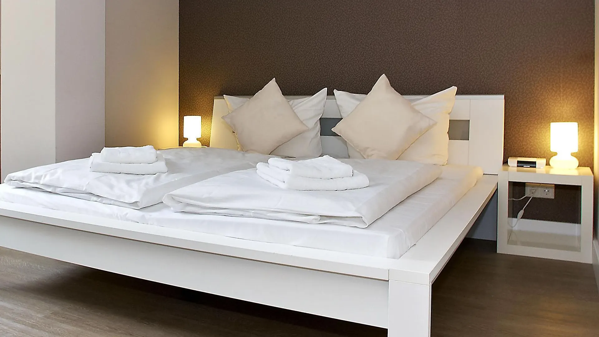 Apartmenthouse Berlin - Am Görlitzer Park 3*,  Deutschland