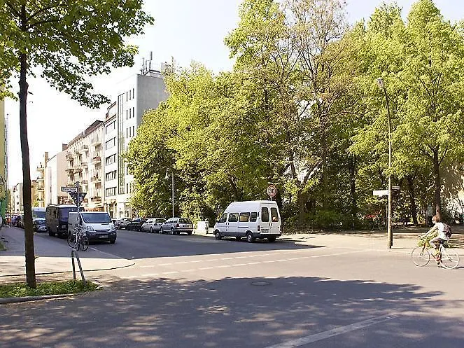 Apartmenthouse Berlin - Am Görlitzer Park